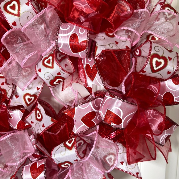Handmade 17” Valentine’s Day Ribbon Wreath Hearts in Red & Pink w3 - Picture 3 of 6